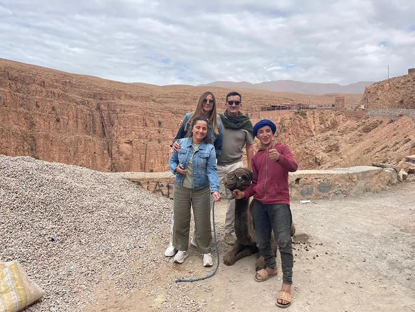 foto de clientes de 1001 Tours Morocco en una de las rutas por Marruecos